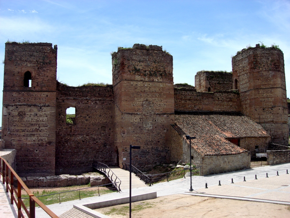 Castillo de Buitrago de Lozoya Castillo de Buitrago de Lozoya
